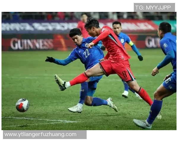 新加坡足球课带你领略足球魅力与团队精神的完美结合